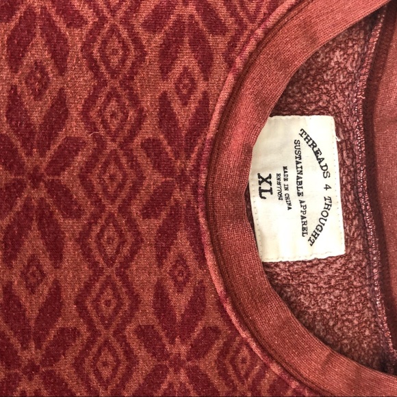 Red sweatshirt - Picture 2 of 3